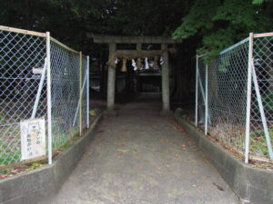 川併神社、北側の参道