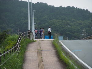 安楽島大橋を渡って赤崎神社へ