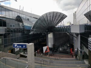 複雑な形状の京都駅