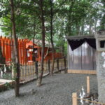 吉王稲荷神社と今も残されている仮殿（船江上社）
