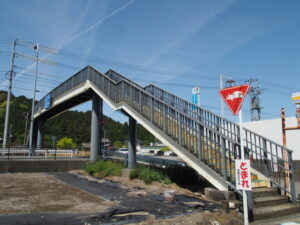 栃原の歩道橋（国道42号）