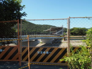 旧御側橋の橋台（五十鈴川左岸側）付近