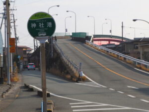 BUS STOP 神社港と一色大橋（勢田川）