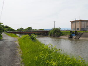 三渡川に架かる巡見橋