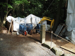 修繕工事が進められる葭原神社（皇大神宮 末社）