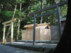 葭原神社（皇大神宮 末社）の新しい殿舎