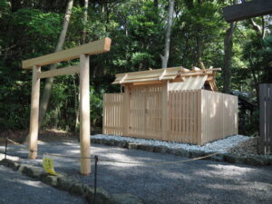 葭原神社（皇大神宮 末社）の新しい殿舎