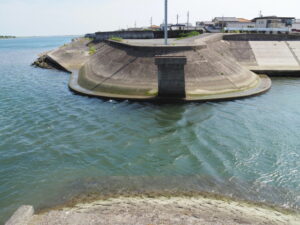 御祓橋跡（宮川と大湊川の合流点）