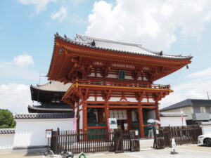 喜光寺 南大門（奈良市菅原町）