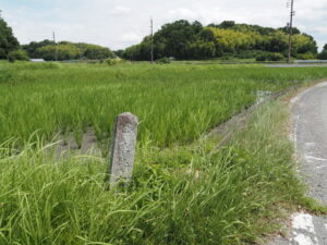 中宮寺宮墓の石標