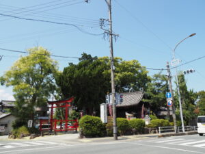 国道166号 愛宕町交差点