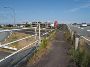 外城田川に架かる外城田川橋