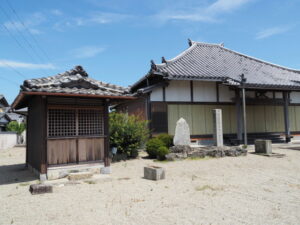 無量寺の御堂と本堂（小俣町元町）