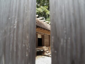 八尋殿（神麻続機殿神社）