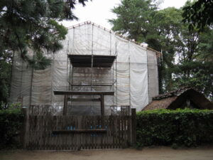 簀屋根が完成間近な御塩焼所（御塩殿神社）