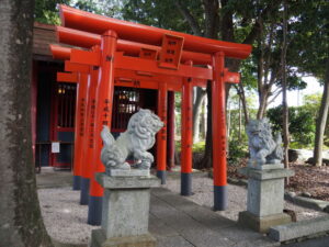 野邊野稲荷社（久居八幡宮）