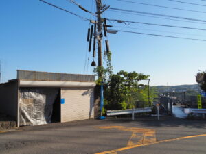 東町商店街とエコータウンを結ぶ空中回廊「ヤッホー大橋」