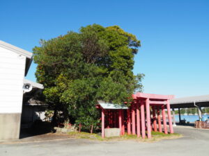 社護神稲荷大明神（伊勢市有滝町）