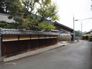 脇本陣であった田中家住宅の隣が本陣（松阪市飯高町波瀬）