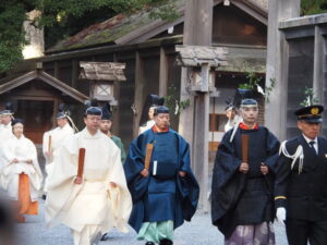 新嘗祭、正宮での祭典を終え（外宮）