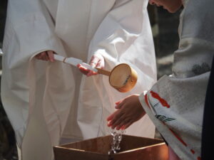 手水（丹生神社）