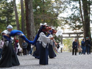 丹生獅子舞（丹生神社 中遷座奉祝祭にて）