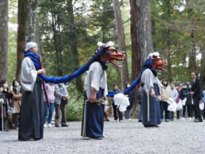 丹生獅子舞（丹生神社 中遷座奉祝祭にて）