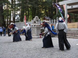 丹生獅子舞（丹生神社 中遷座奉祝祭にて）