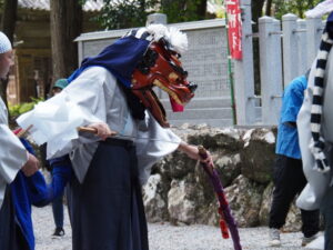 丹生獅子舞（丹生神社 中遷座奉祝祭にて）