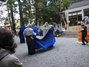 丹生獅子舞（丹生神社 中遷座奉祝祭にて）