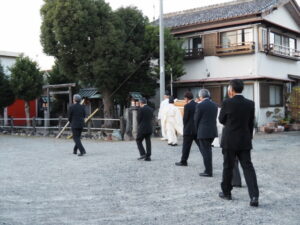 御食神社から八幡社への参進（伊勢市神社港）