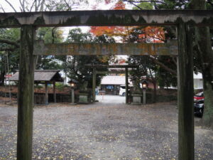 蕃塀が姿を消していた箕曲中松原神社（伊勢市岩渕）