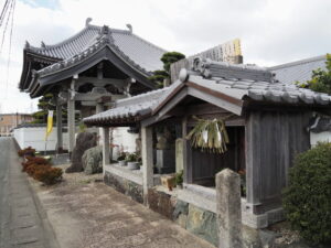 西方寺の石仏群（御薗町上條）