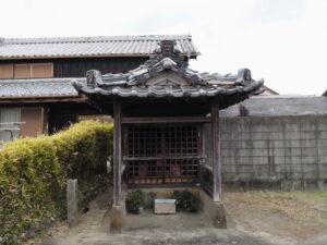 上長屋の庚申祠（御薗町長屋）