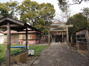 金刀比羅神社・神落萱神社（倭町）