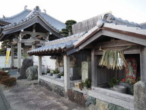 西方寺前の庚申祠ほか(御薗町上條)