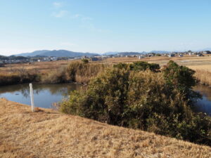 大切戸の月の輪堤（一色町）