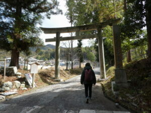 長尾天満宮の参道に建つ鳥居