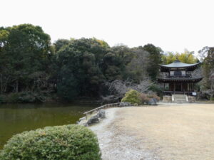 氷室の池と観音堂（勧修寺）