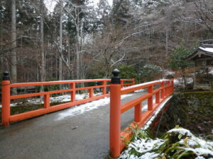 律川に架かる橋（三千院）