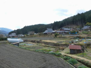 大原女の小径から眺める大原の風景