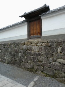 桂春院から戻る途中にて（妙心寺）