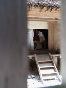 荒妙（麻）の奉織（神麻続機殿神社 八尋殿）