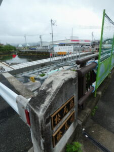 ほどなく完成する桧尻歩道橋（桧尻川に架かる桧尻橋の下流側）