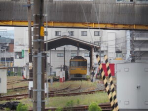 伊勢市駅で見かけた在来線を検測する「ドクター東海」