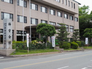 ［祝 御樋代木 第六十三回神宮式年遷宮］の幟旗（内宮周辺）
