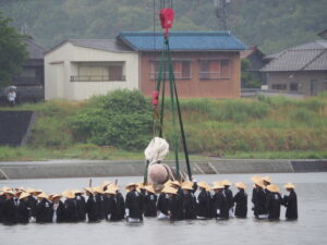 御樋代木の奉曳(内宮・川曳)