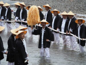 御樋代木の奉曳(内宮・川曳)