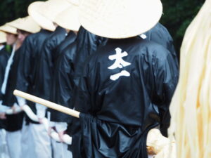 風日祈宮橋付近までの御樋代木の奉曳(内宮)