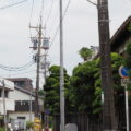 なかなか付け替えられない「どうした？この電柱」